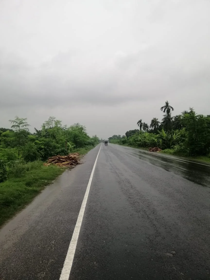 White line along a paved road — Road Marking